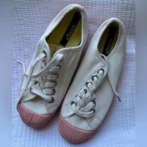 Novesta cream/pink sneakers size 39 European 8 US